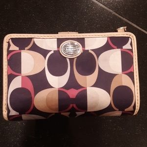 Mod Coach wallet with silver embellishment